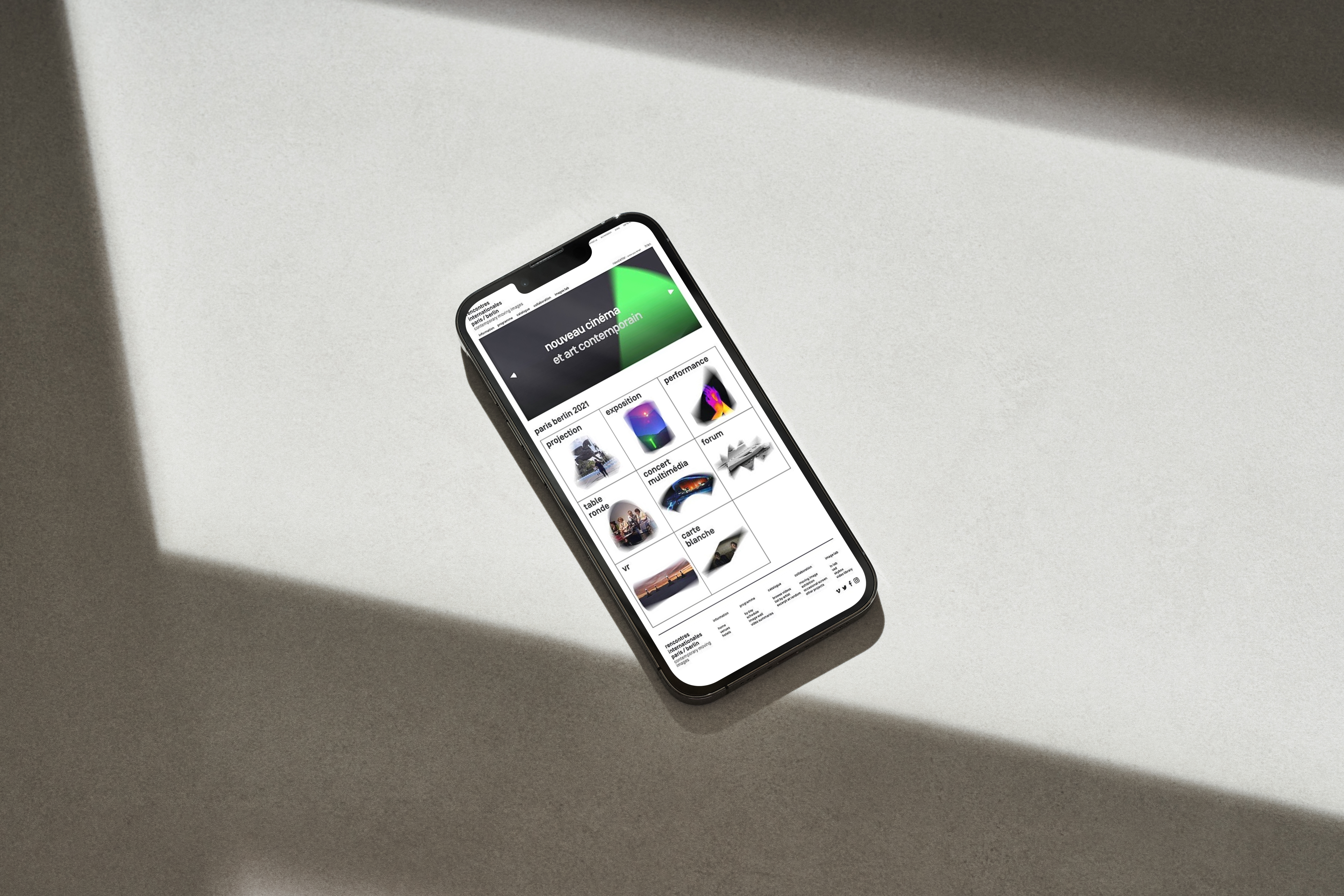 Mockup iPhone — Interface mobile RIPBM